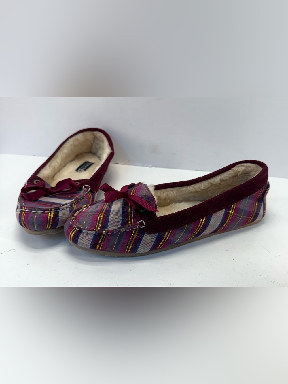 Sperry Women's Plaid Burgundy faux fur Lined Moccasin indoor Slippers size 9